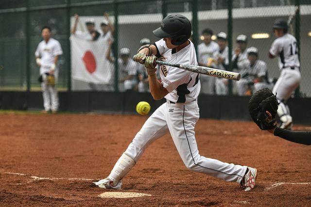 道奇豪掷3.5亿，MLB变金钱游戏？小球队逆袭打脸，夺冠不靠钞能力