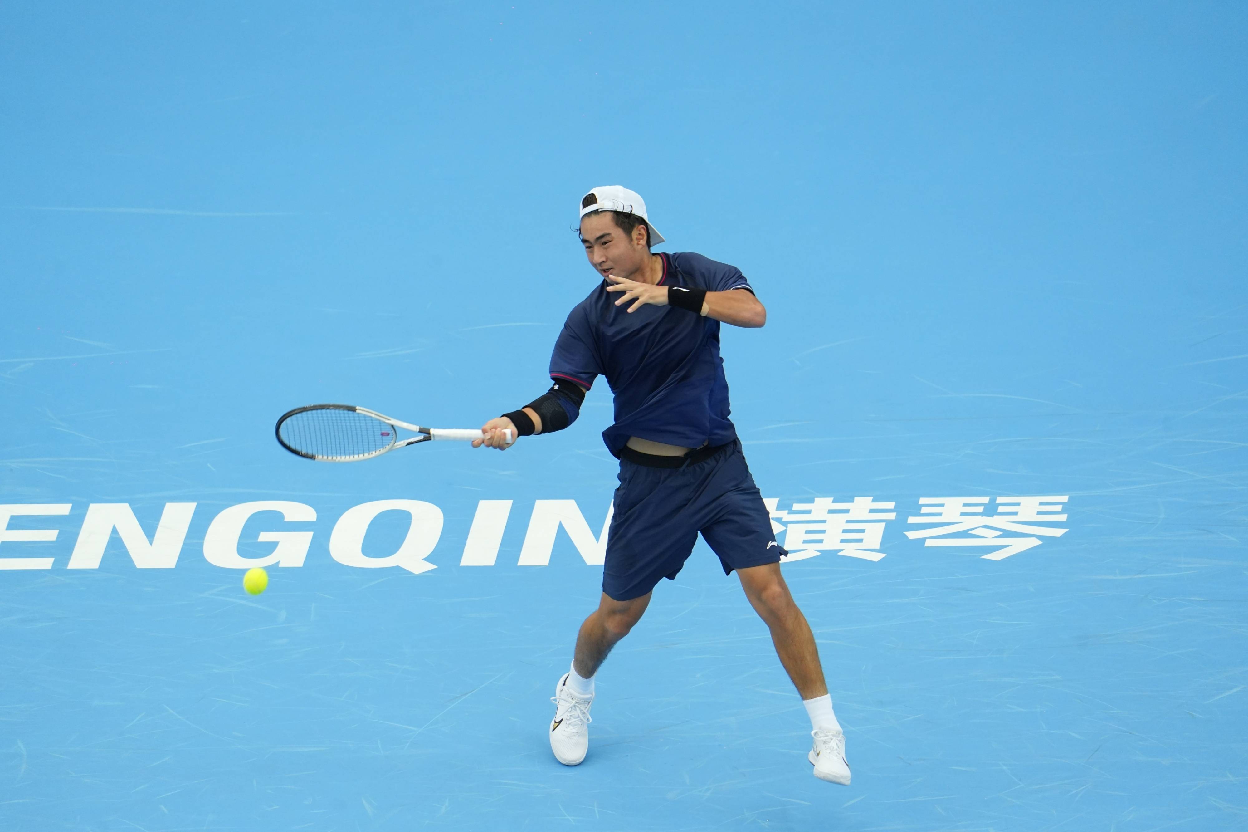 北京队上演“抢十”逆转，险胜江苏队获网球男子团体冠军