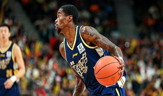 不是王少杰!不是焦泊乔!广东胜广州揪出大卧底,3分6投0中失准星