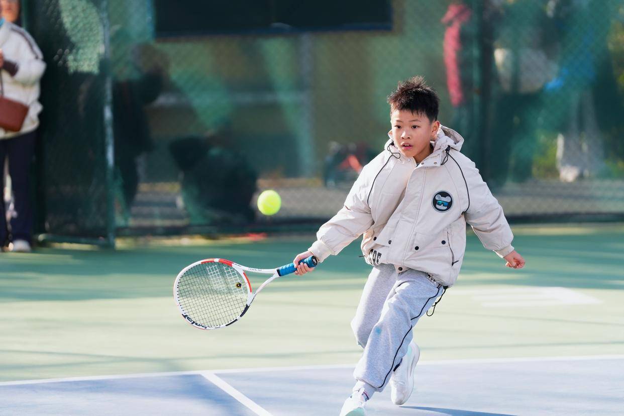 2025年惠济区中小学生网球比赛开拍