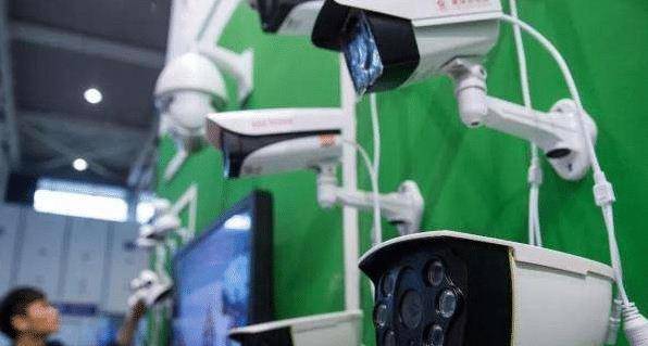 美国落魄科学家,戴维·布雷迪投奔中国,在我国研发10亿级相机